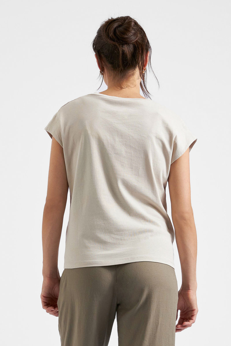 Marly Zip Nursing Tee – Image 2