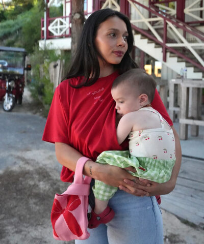 Le Meilleur pour la Faim Breastfeeding T-shirt